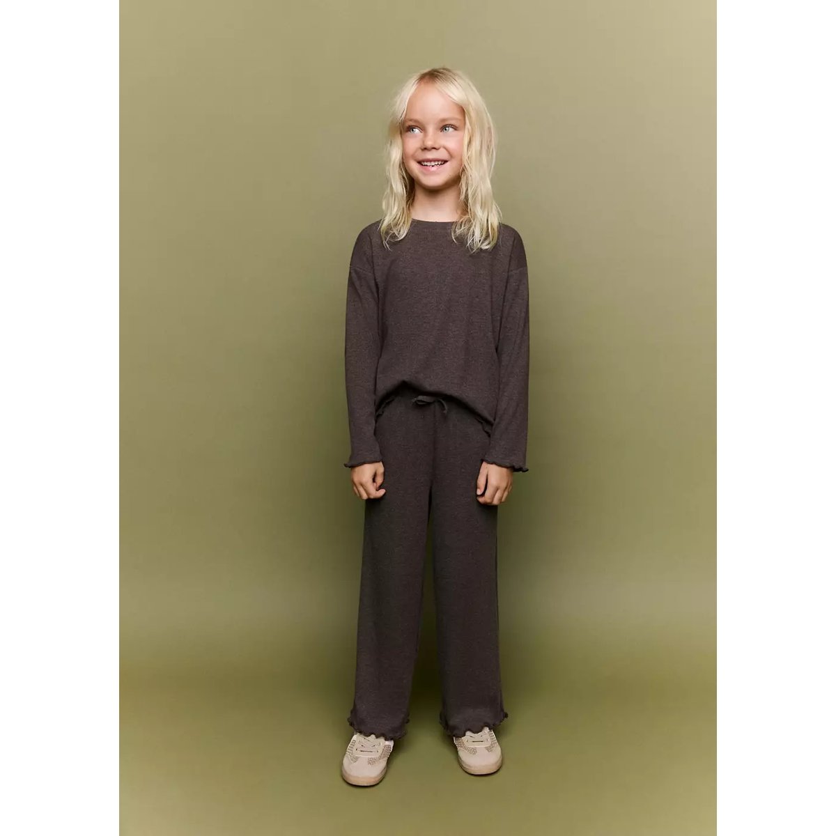 T-shirt en maille détails festonnés chocolat, MANGO BABY