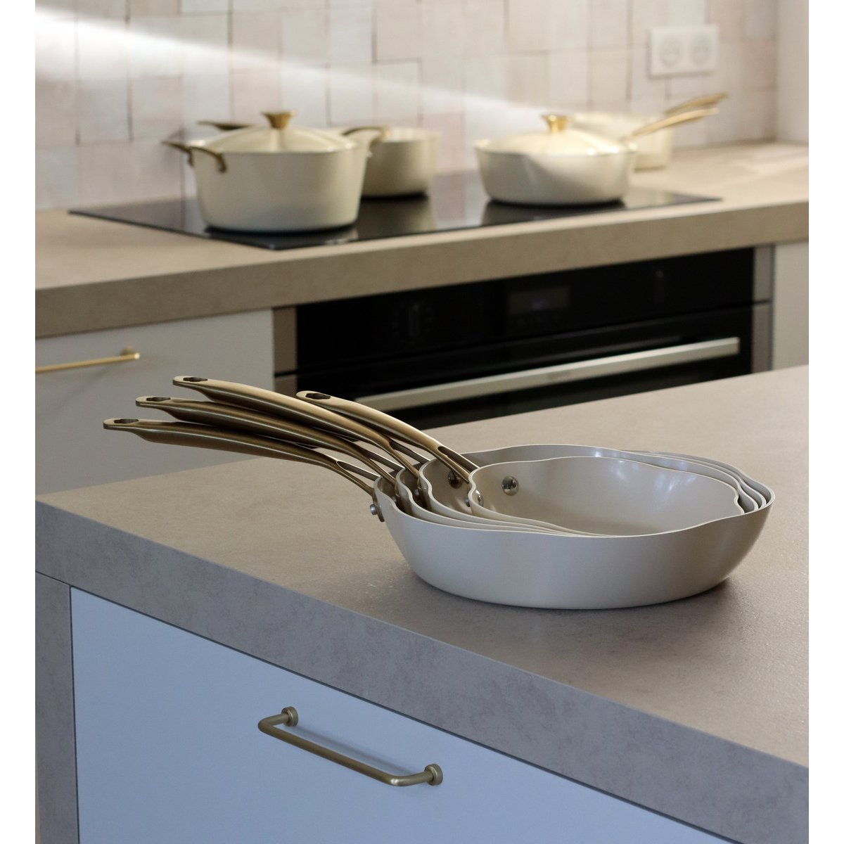 Poêle en aluminium recyclé, DAHLIA beige, MENASTYL