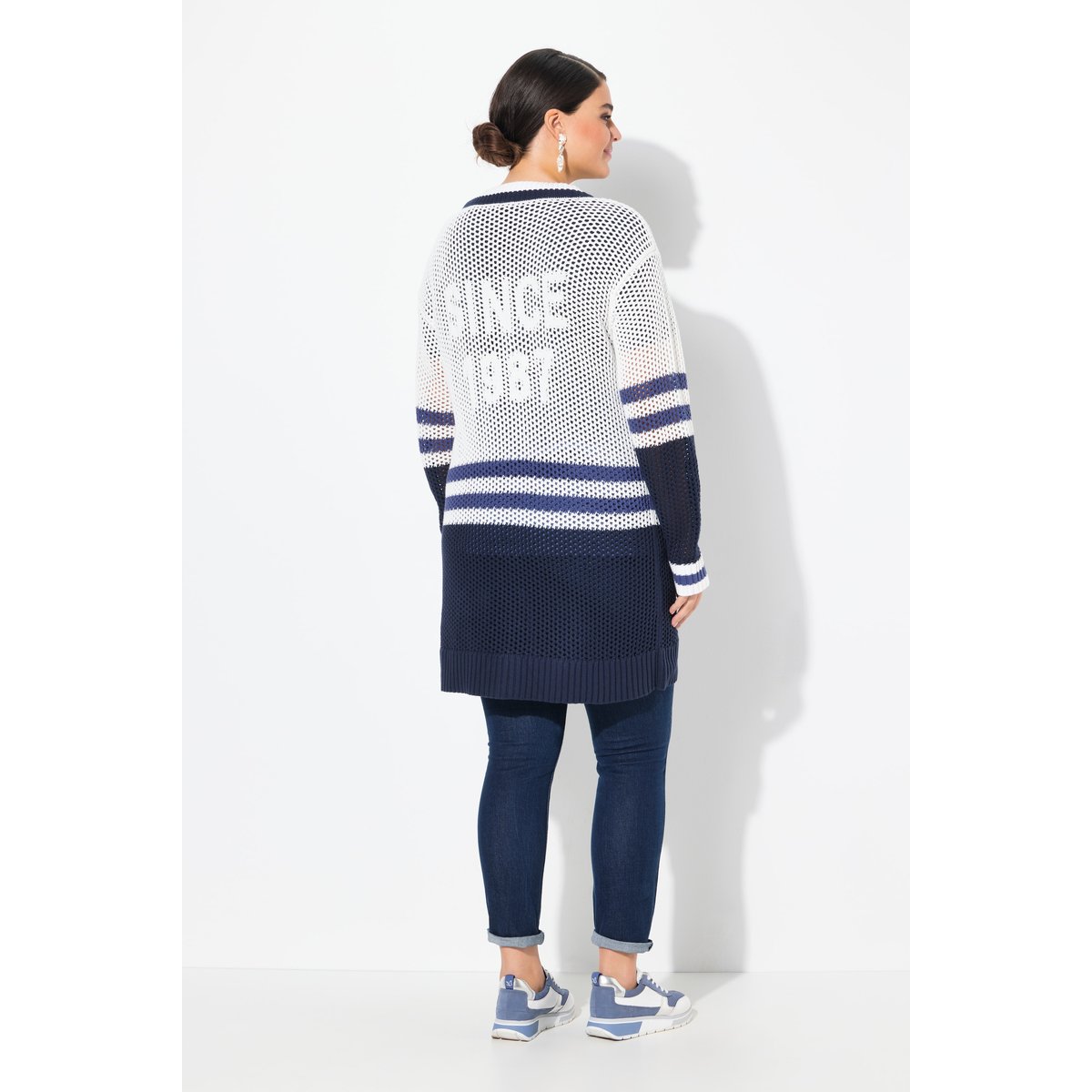 Cardigan long à rayures. Encolure blanc cassé, ULLA POPKEN