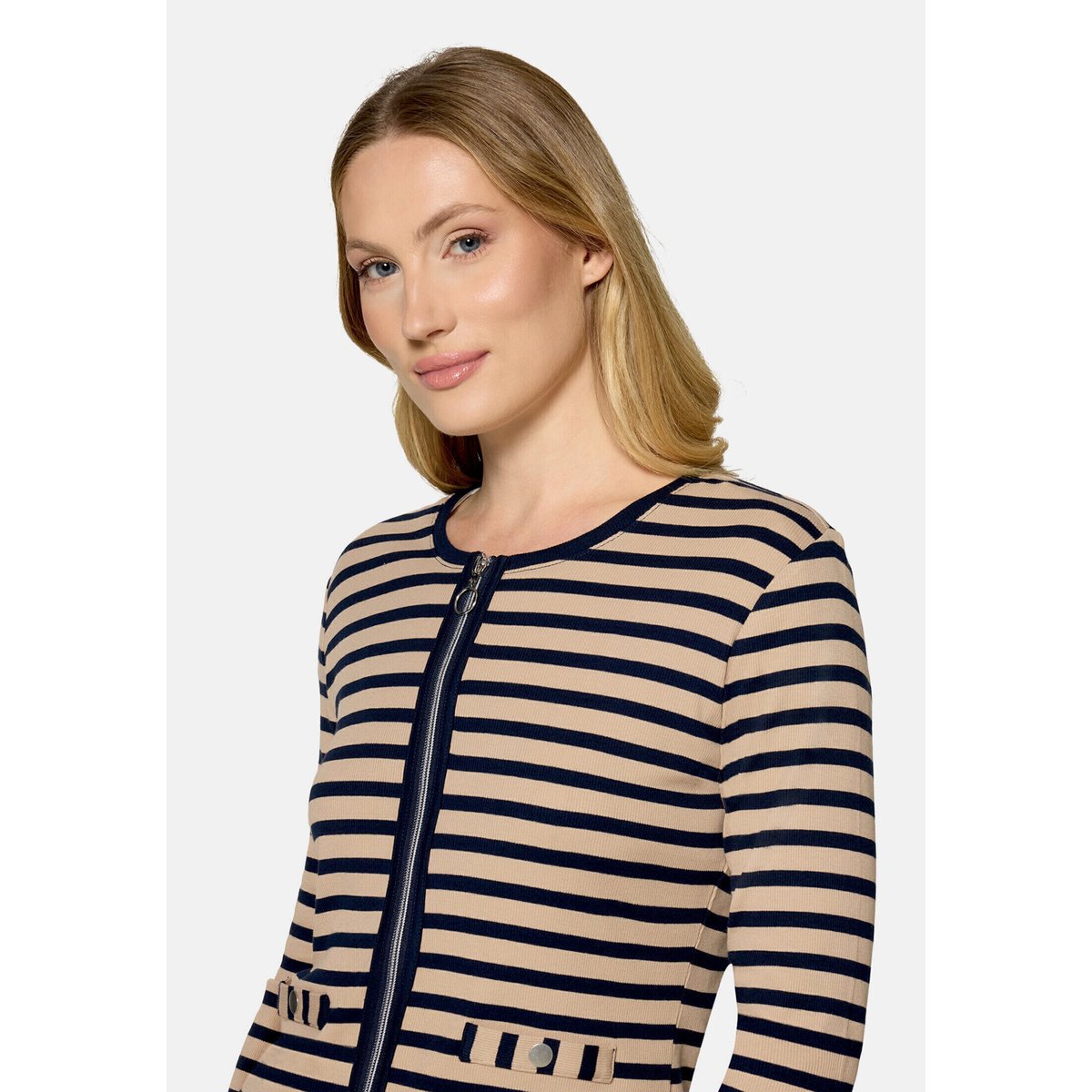 Cardigan façon t-shirt de texture côtelée beige/dark blue, BETTY BARCLAY
