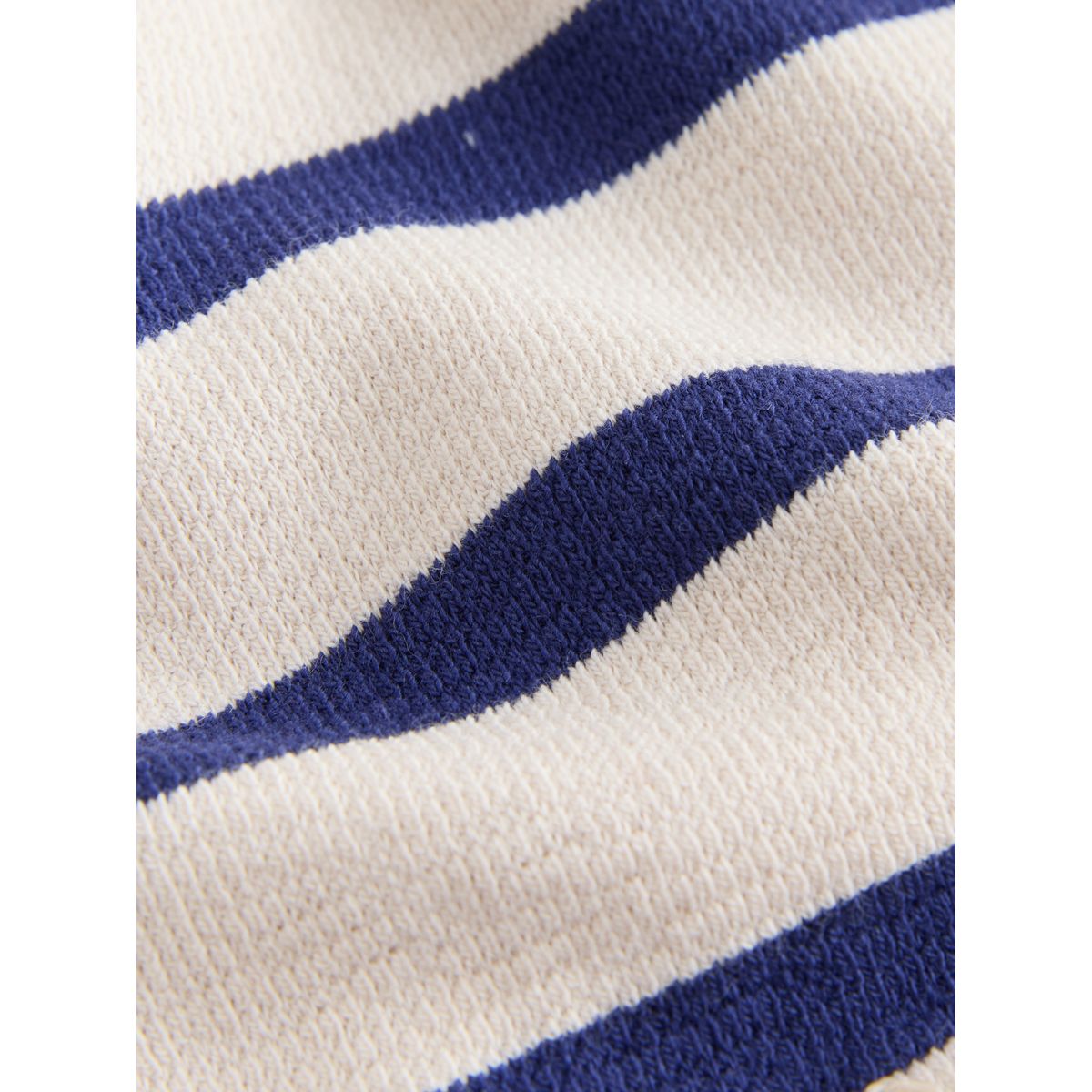 T-shirt à manches longues avec appliqué broderie de ferme à rayures crème et marine, NEXT