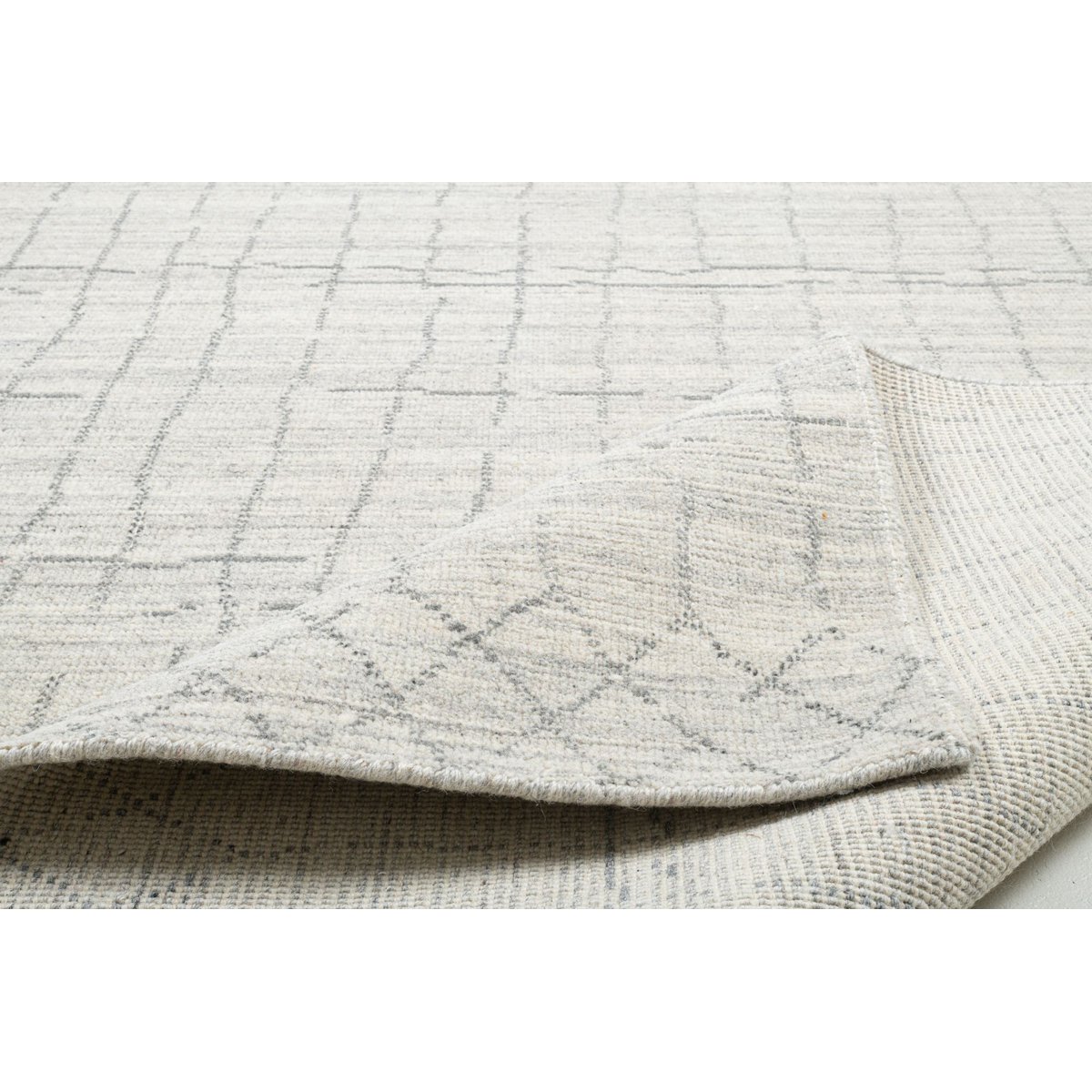 Tapis tissé main en laine vierge et polyester argent, THEKO