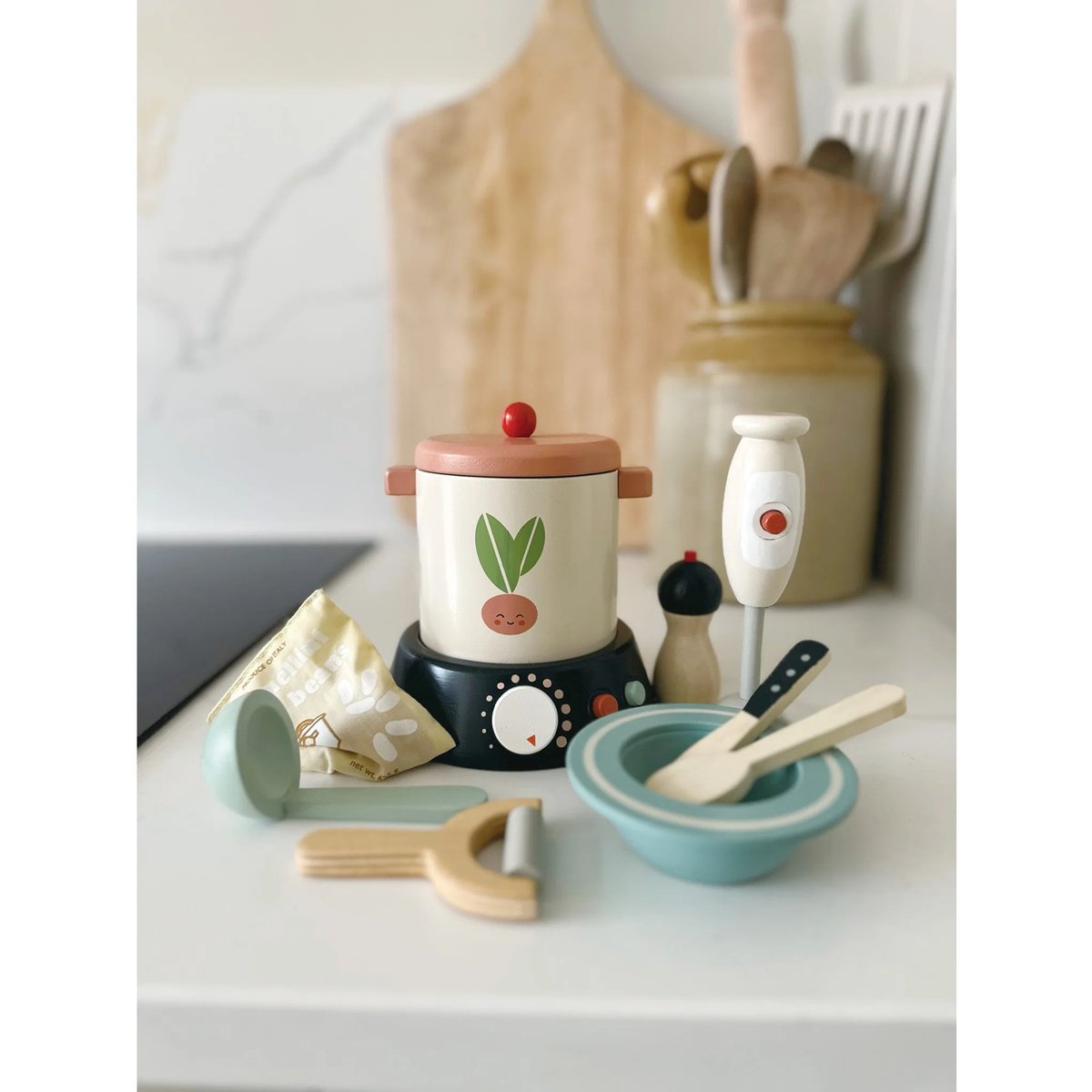 Soupière en bois beige, TENDER LEAF TOYS