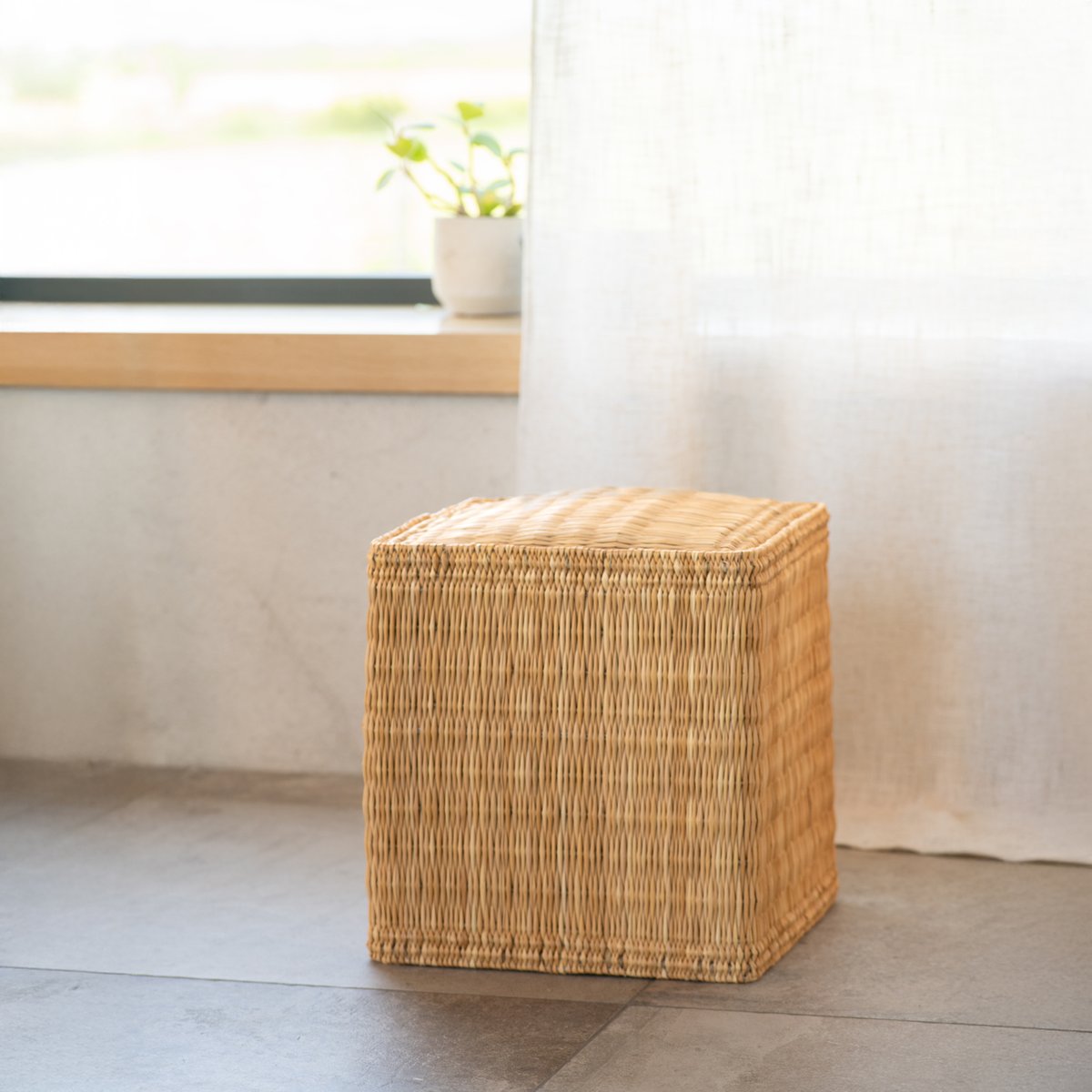 Pouf en paille tressée fait main -  LOJI naturel, HOME MAISON