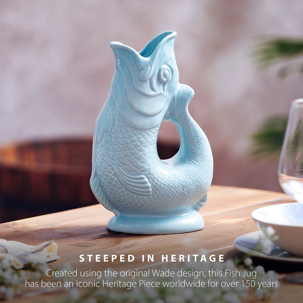 The Original 0.6L Gurgle Fish Jug eau de nil, WADE POTTERY