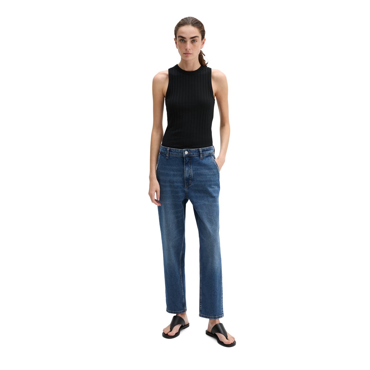 Jeans modèle Iva boyfriend cropped en mélange de coton organique bleu moyen, MARC O'POLO