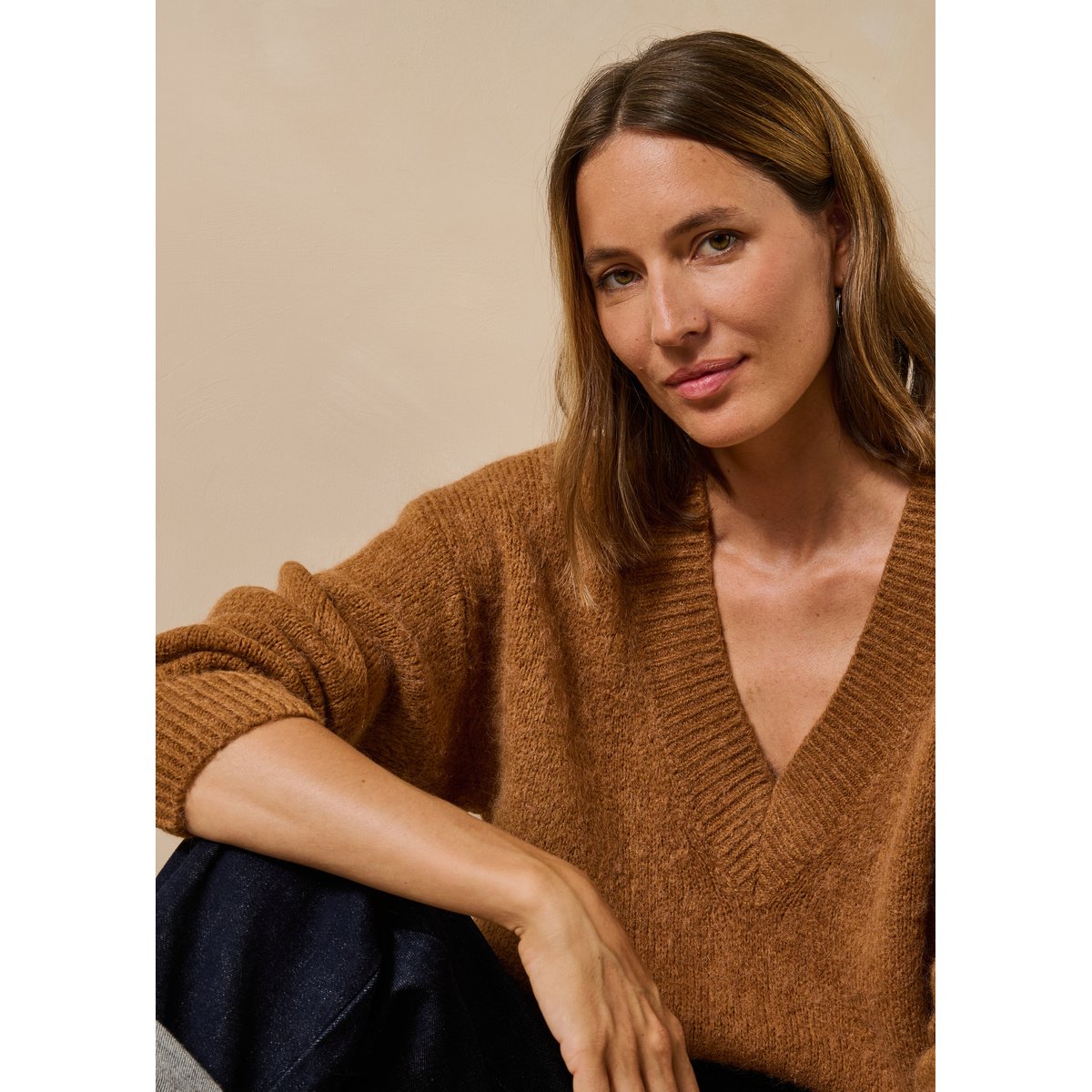 Pull court manches longues col v cognac, LA FEE MARABOUTEE