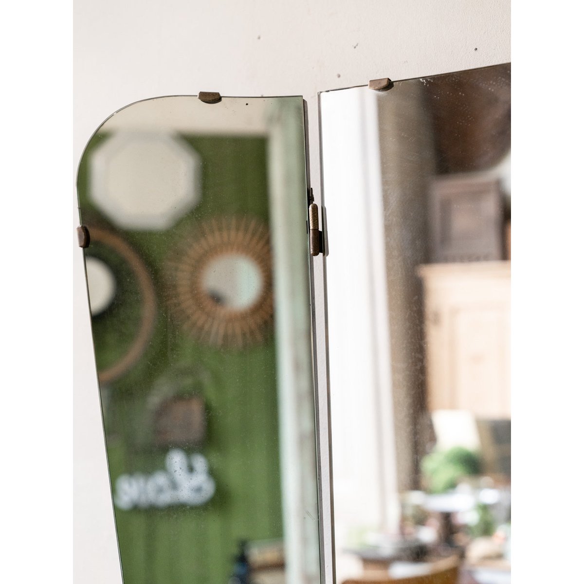 Coiffeuse en bois clair et foncé Louise N°332 - Bon état bois clair, DEBONGOUT