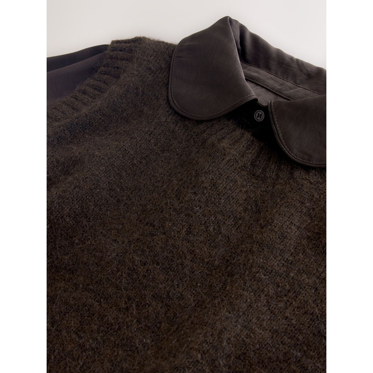 Débardeur en maille à col de chemise satin marron chocolat, NEXT