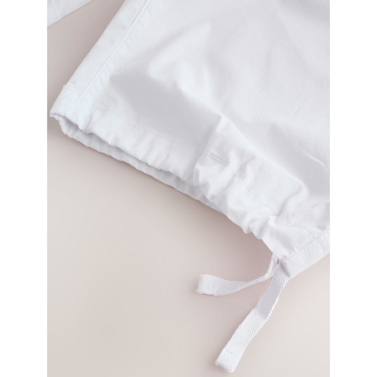Pantalon chino raccourci style utilitaire blanc, NEXT