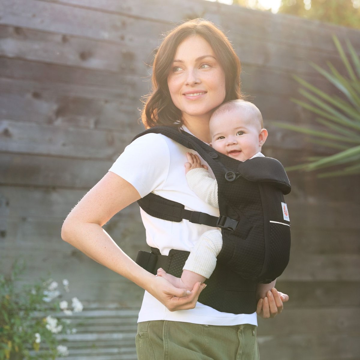 Porte bébé Adapt SoftFlex Mesh noir, ERGOBABY