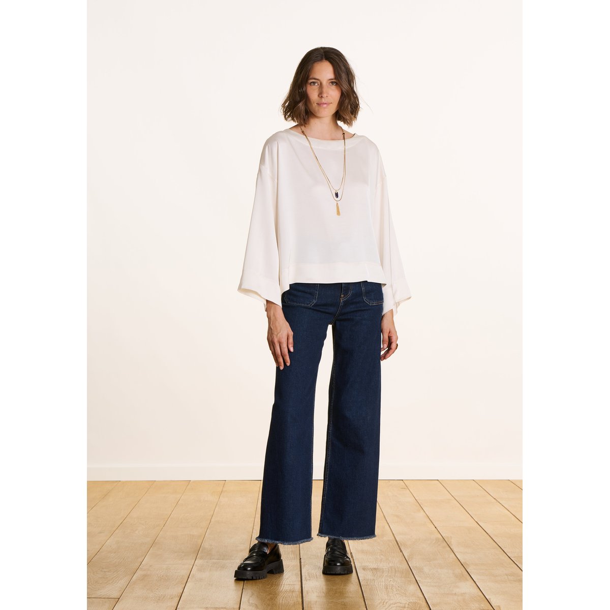 Top ample en satin manches longues blanc casse, LA FEE MARABOUTEE