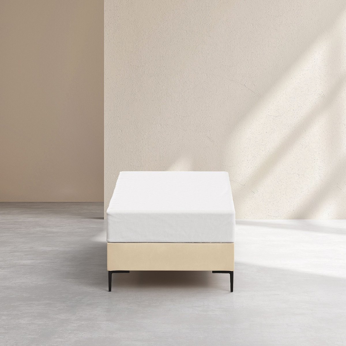 Sommier tapissier tissu NOTA crème, HABITAT