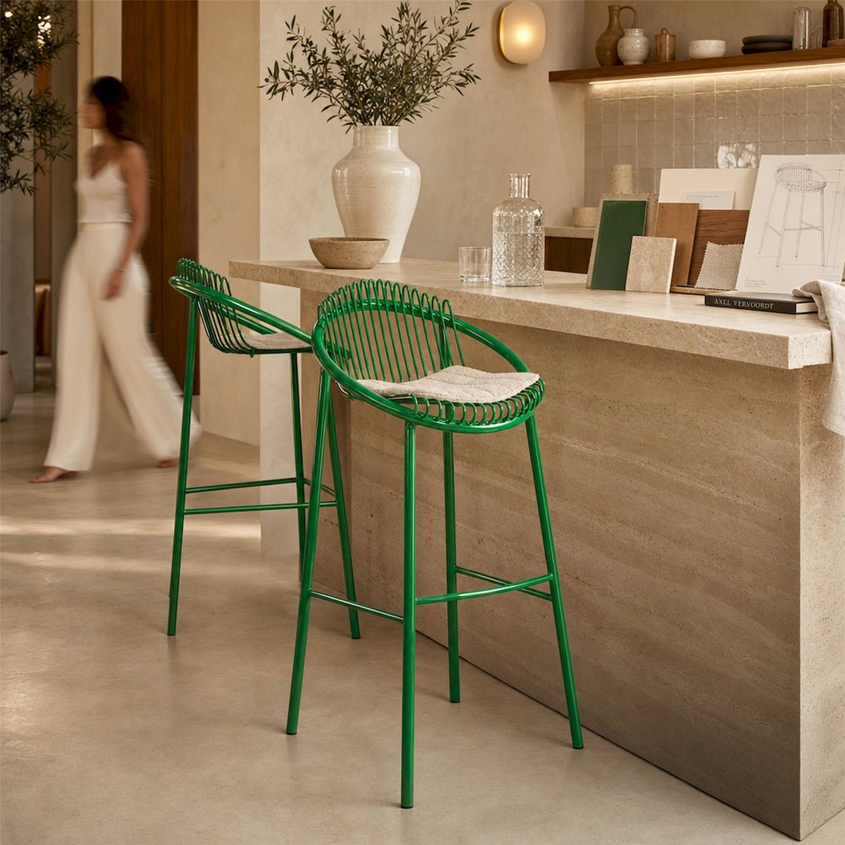 Tabouret de bar contemporain en métal vert et gris, RECOLLECTION