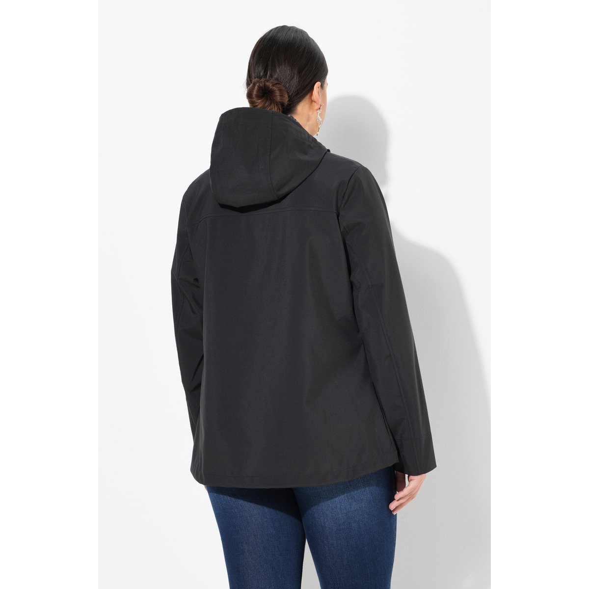 Veste softshell HYPRAR à capuche. Matière noir, ULLA POPKEN