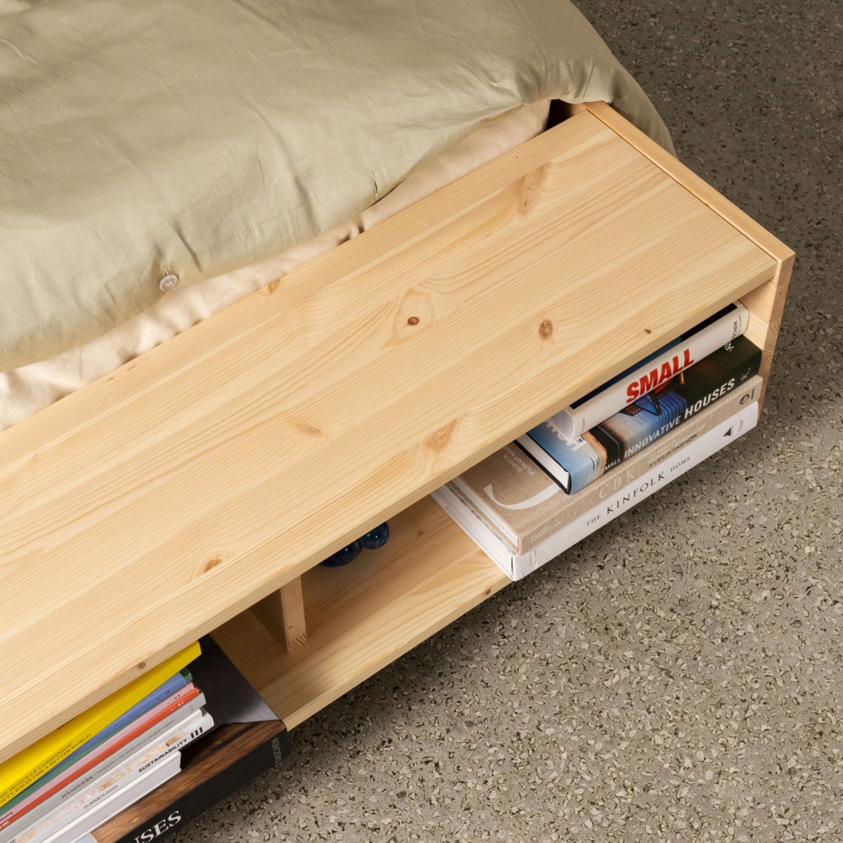 Lit avec rangement en bois 140x200cm- MERGE bois clair, KARUP DESIGN