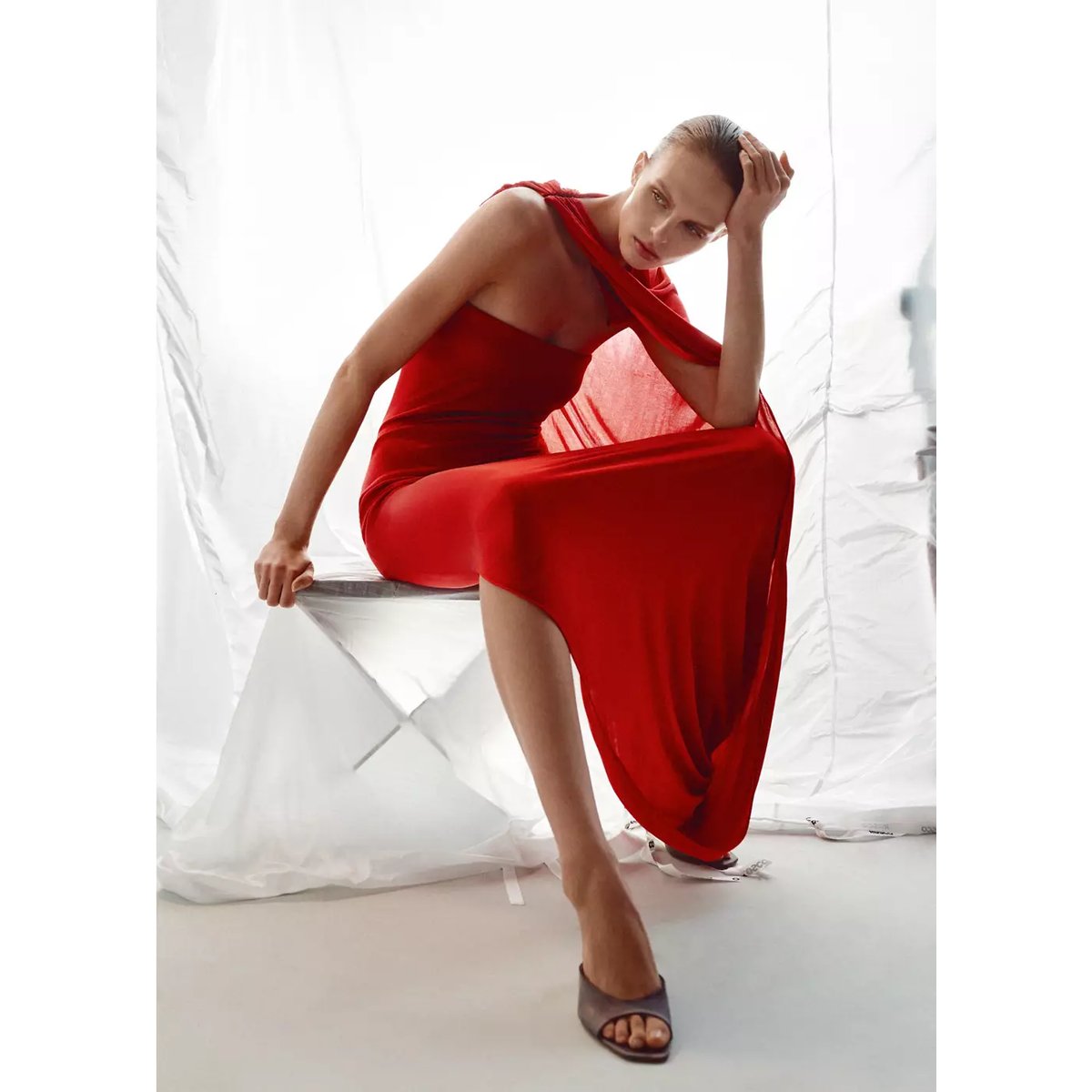 Robe bustier détail cape rouge, MANGO