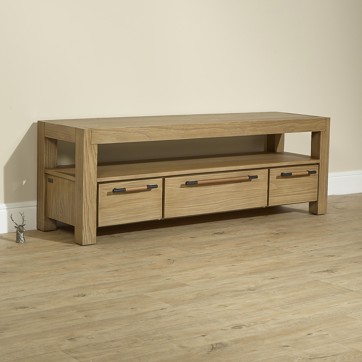 Meuble TV style contemporain avec tiroirs en bois massif MEGÈVE marron, ROBIN DES BOIS