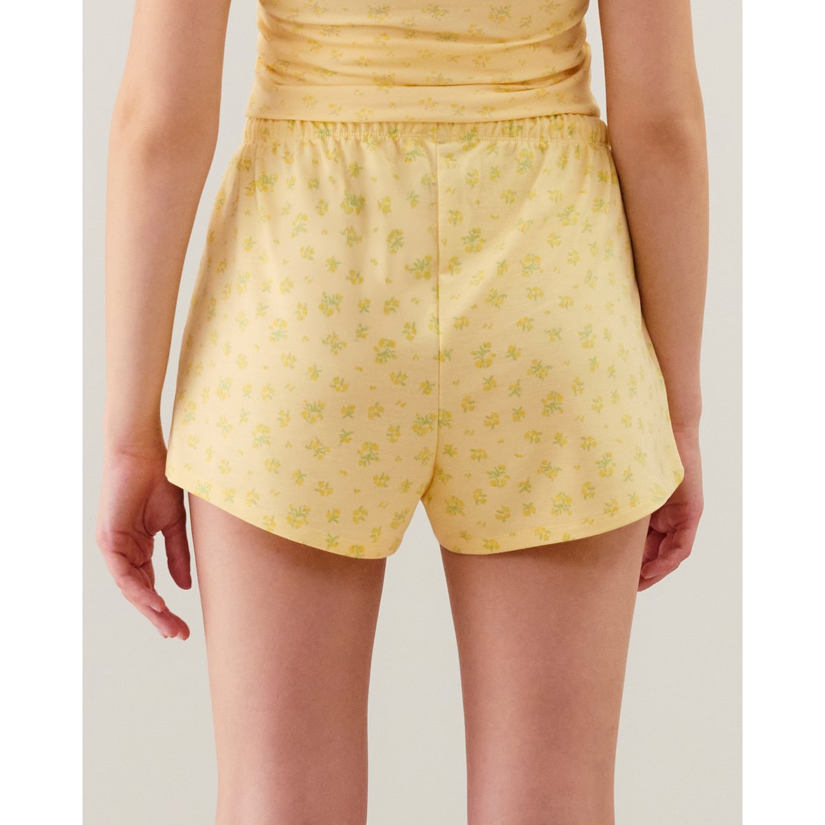 Short en molleton ELLINIZ jaune, UNDIZ