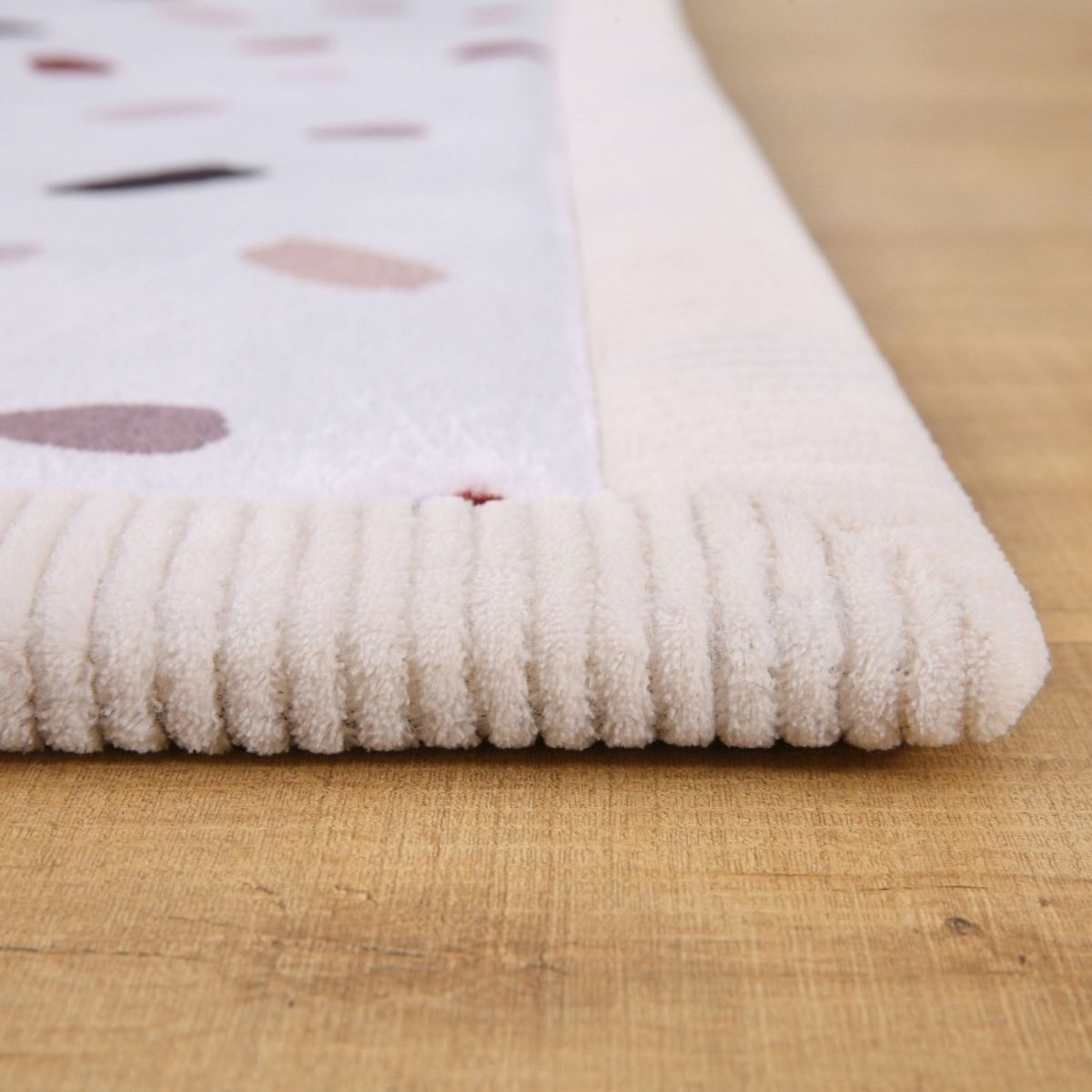 Tapis enfant à mémoire de forme CLOUD CONFETTI multicolore, HAKUNA MATTE