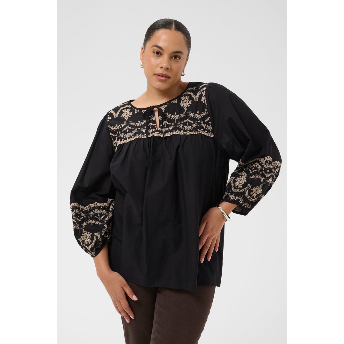 Blouse à manches longues noir black, KAFFE CURVE