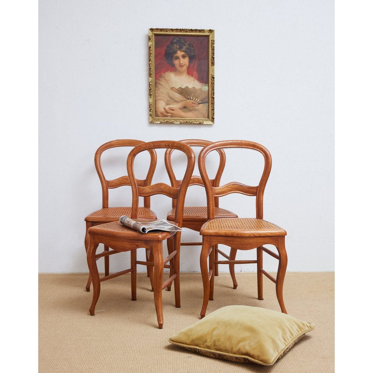 Lot de 4 chaises en cannage Claude N°1470 - Bon état bois clair, DEBONGOUT