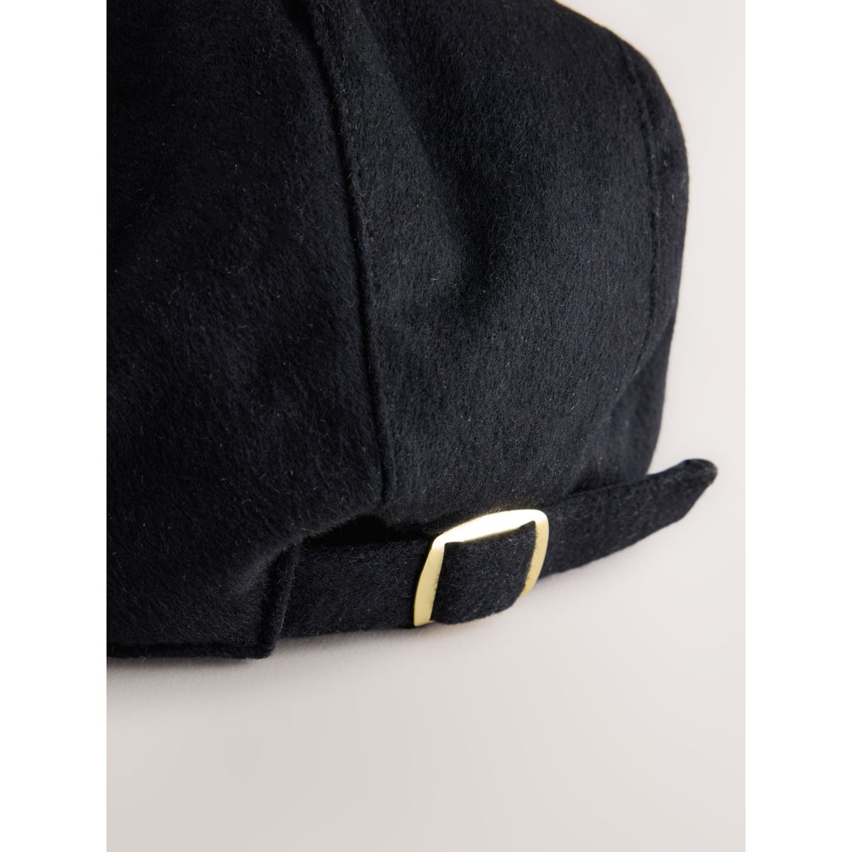 Casquette plate noir, NEXT