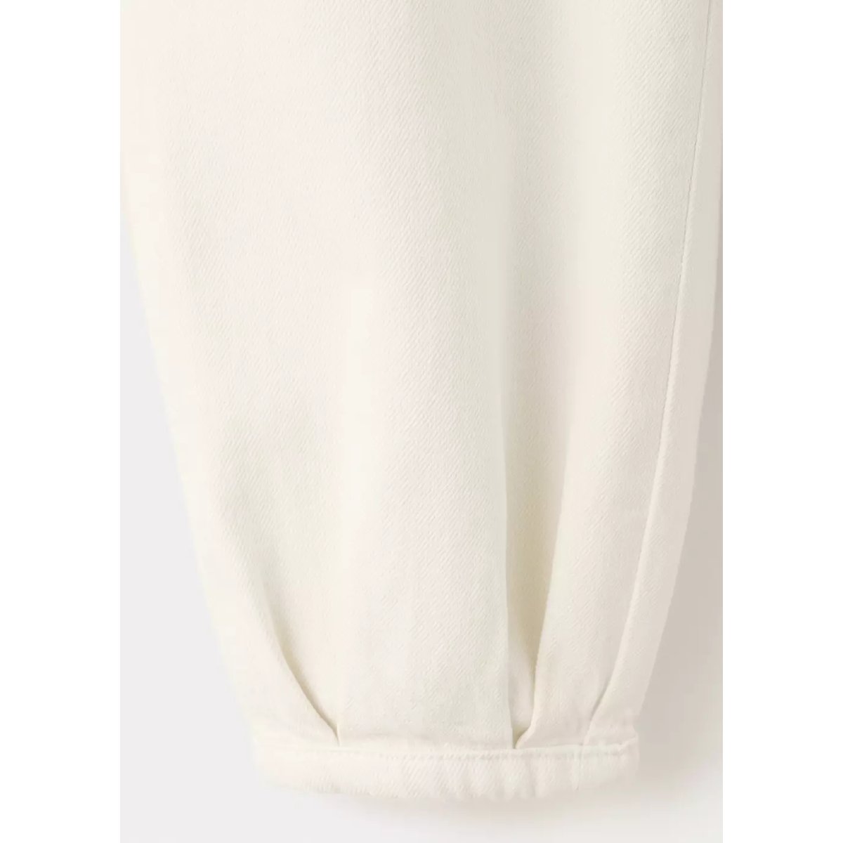 Jean bouffant à pinces blanc cassé, MANGO KIDS