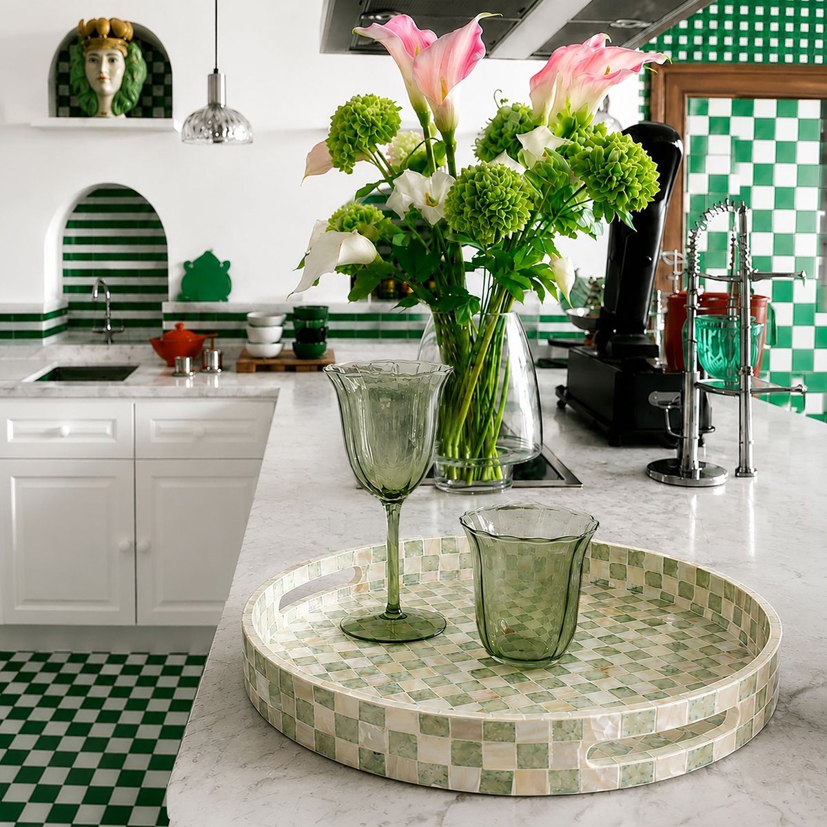 Plateau rond en coquille de Capiz, SOLNA vert, NOW'S HOME