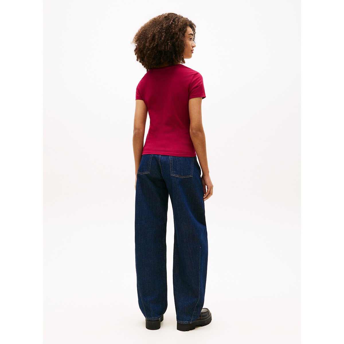 T-shirt col V, manches courtes cerise, TOMMY JEANS