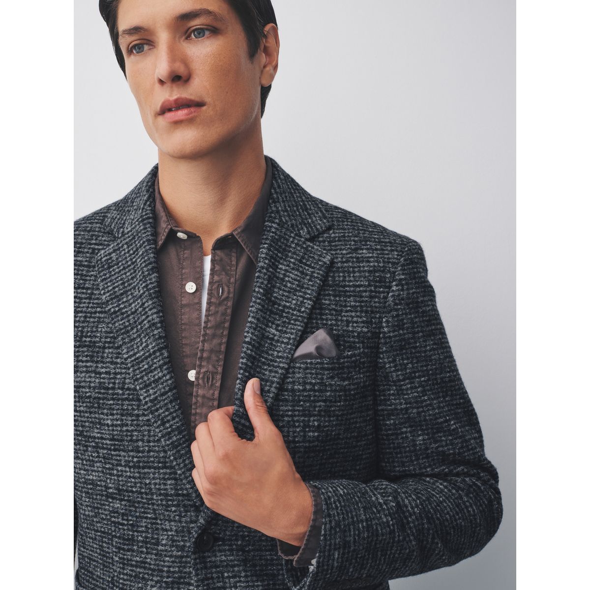 Blazer slim à carreaux texturés avec laine bleu marine, NEXT