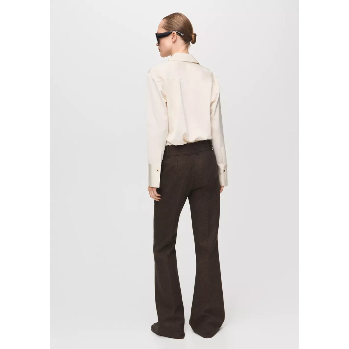 Chemise fluide satinée écru, MANGO