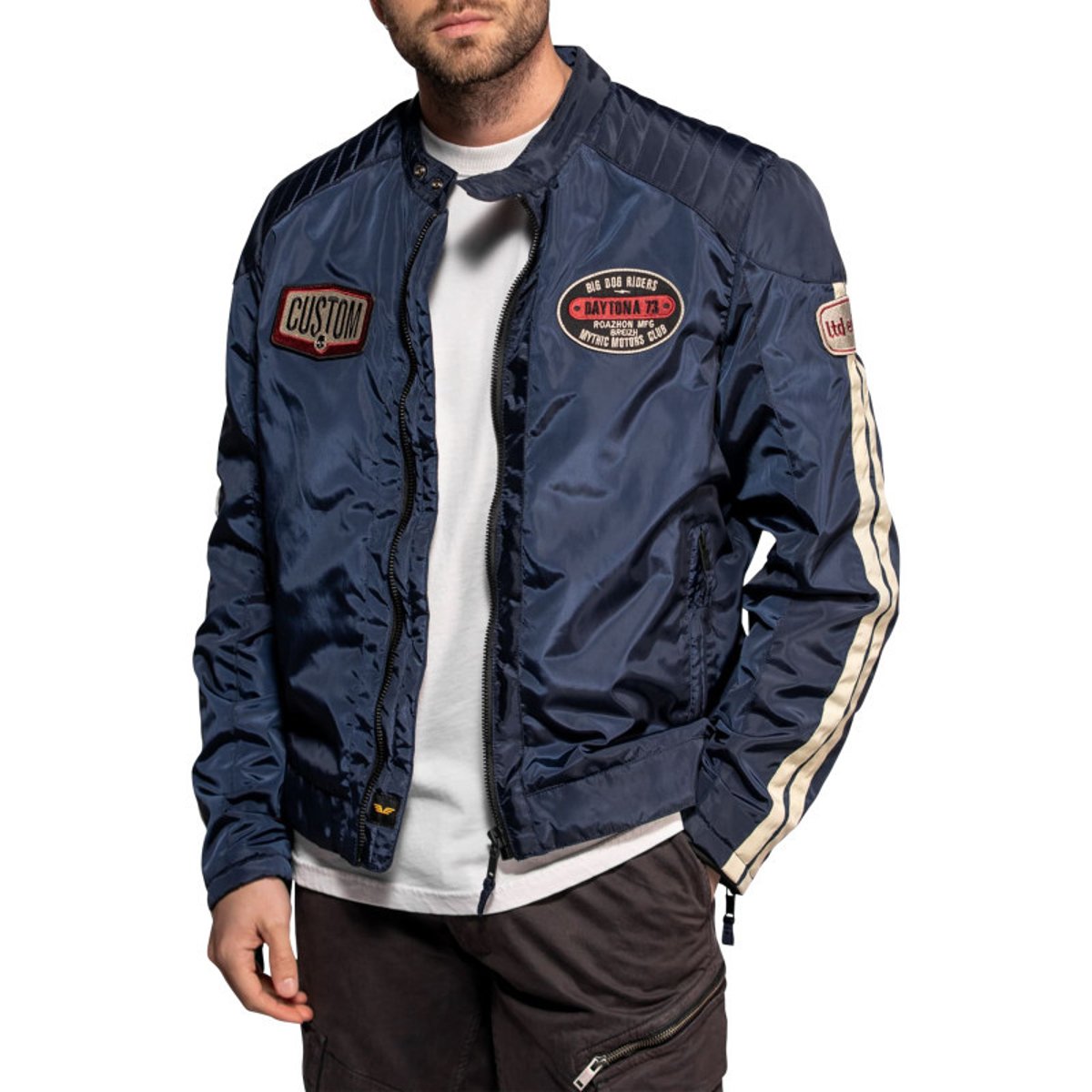 Blouson Gilmer marine à coupe droite pourvu d'un col à boutons pression bleu foncé, DAYTONA