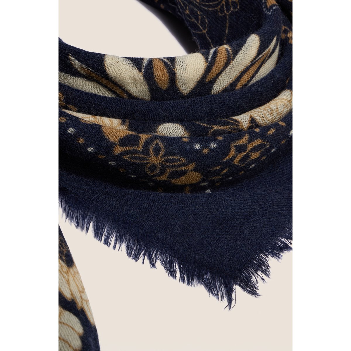Foulard bleu, BREAL