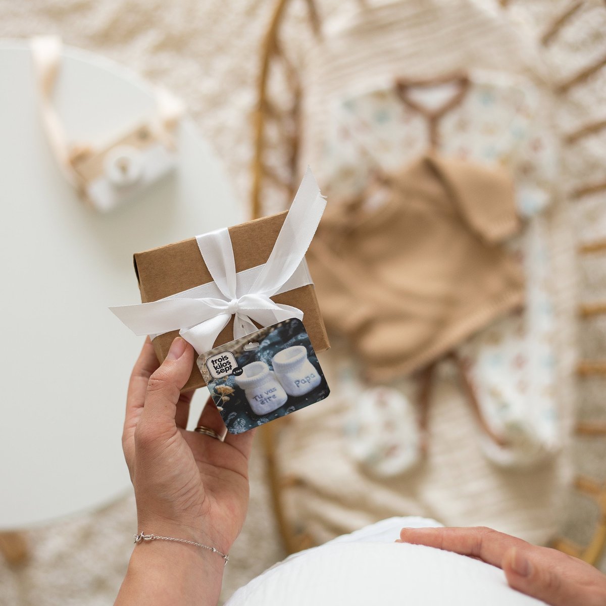 Chaussons naissance pour annoncer la grossesse blanco, TROIS KILOS SEPT