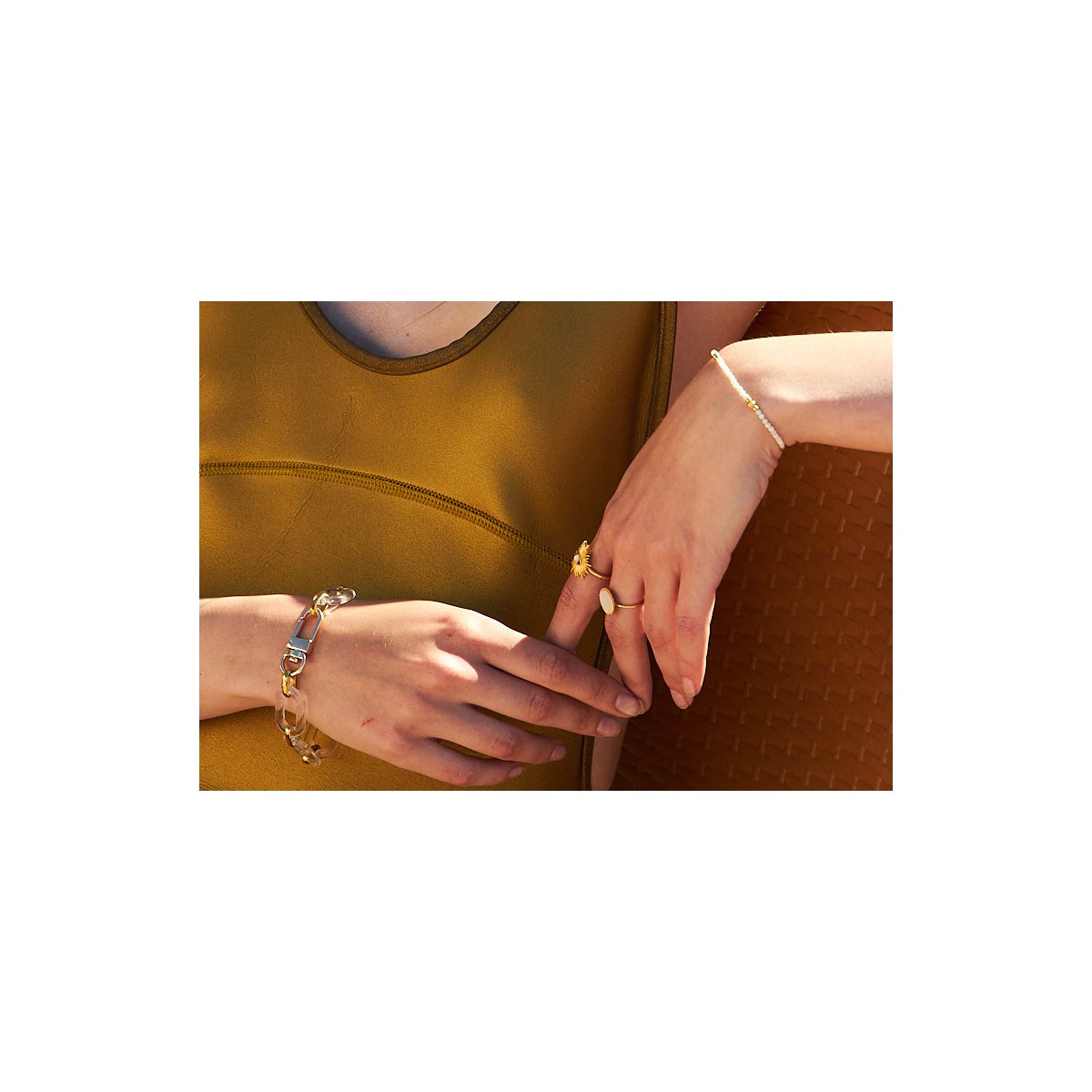 Bague nacre blanche dorée -  freya blanc, CAROLINE NAJMAN
