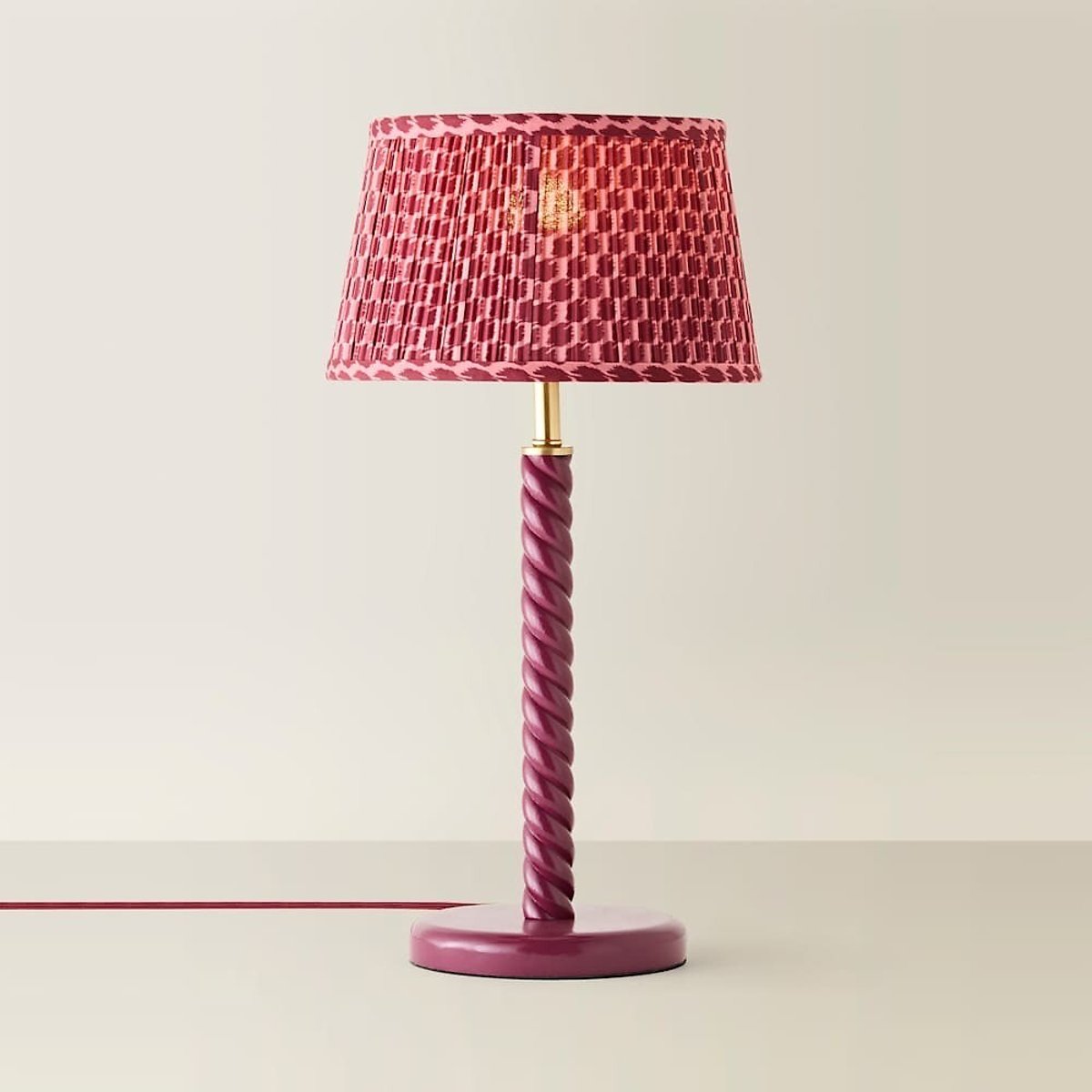 Amalia Twist Table Lamp with Pleated Taper Shade pink, SO'HOME