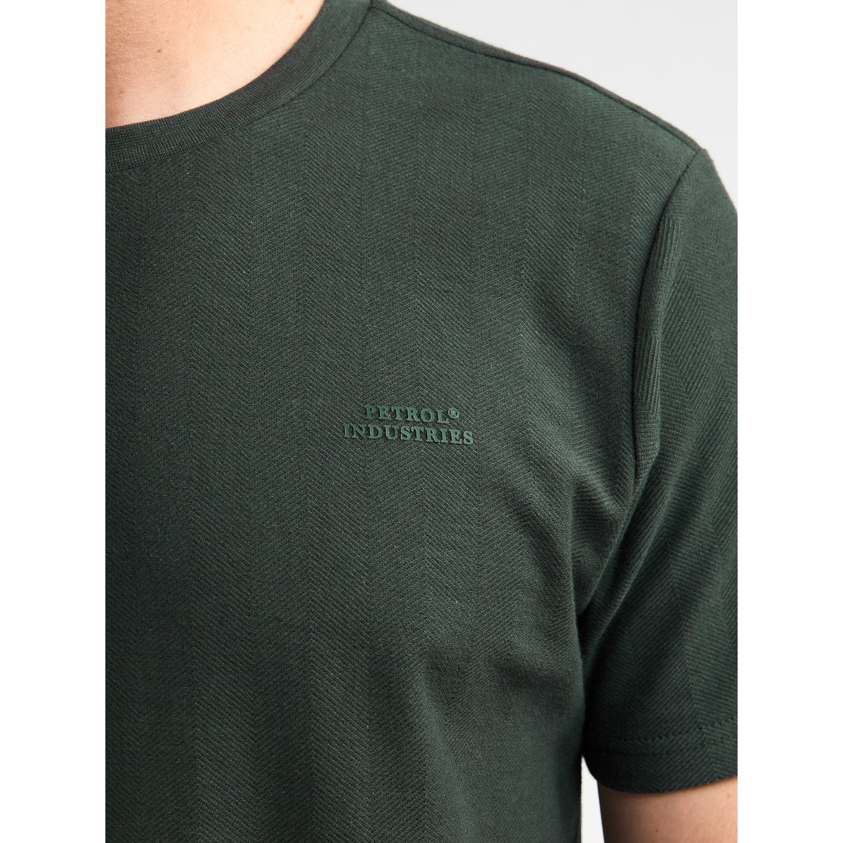 T-shirt à motif chevrons hayden vert deep green, PETROL INDUSTRIES