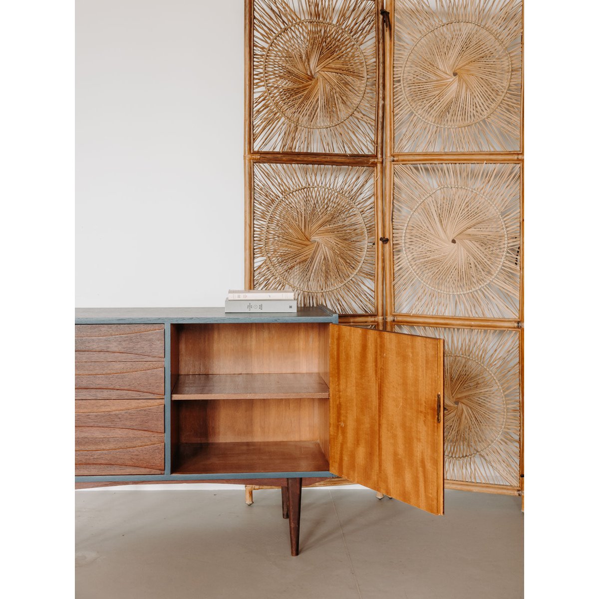 Enfilade aux multiples rangements Margaret N°780 - Bon état bois foncé, DEBONGOUT