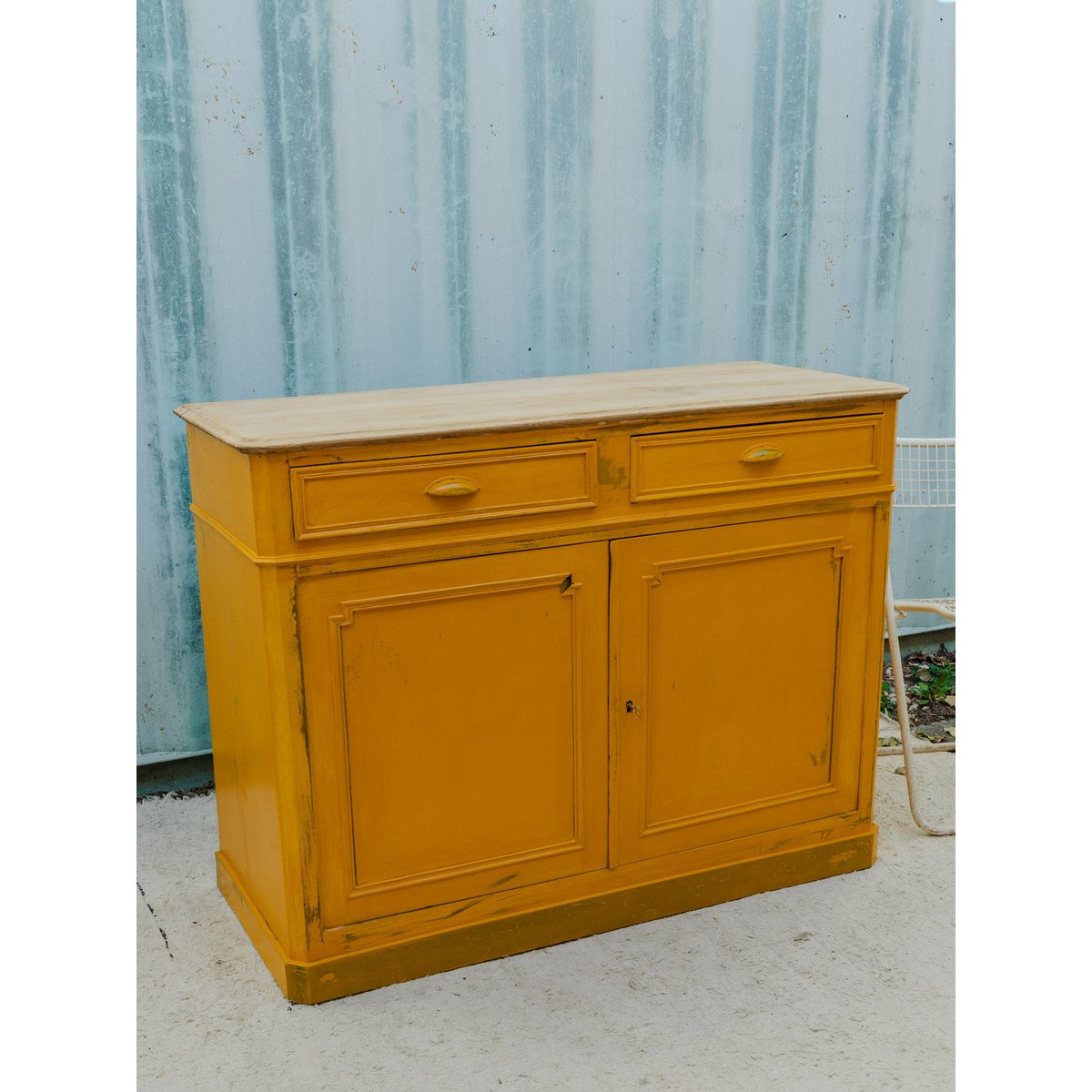 Buffet en bois jaune moutarde Gilbert N°1908 - Bon état bois clair, DEBONGOUT