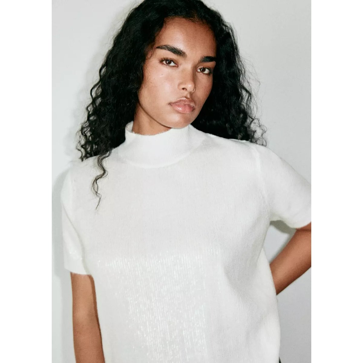 Pull manches courtes à paillettes écru, MANGO