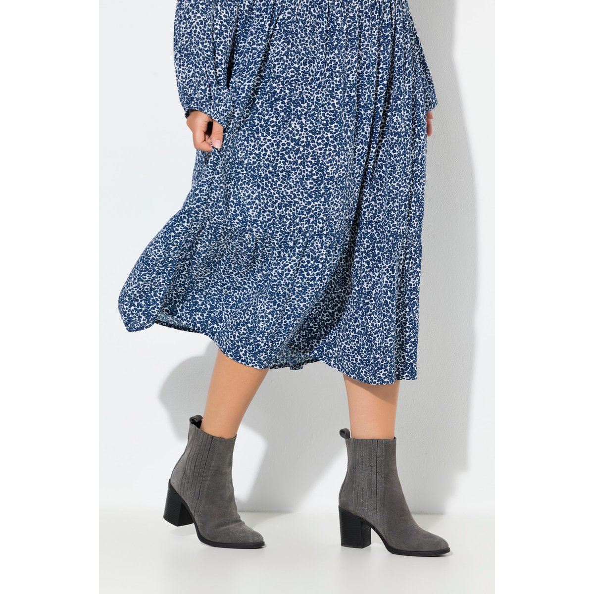 Robe midi en crêpe bleu foncé, ULLA POPKEN