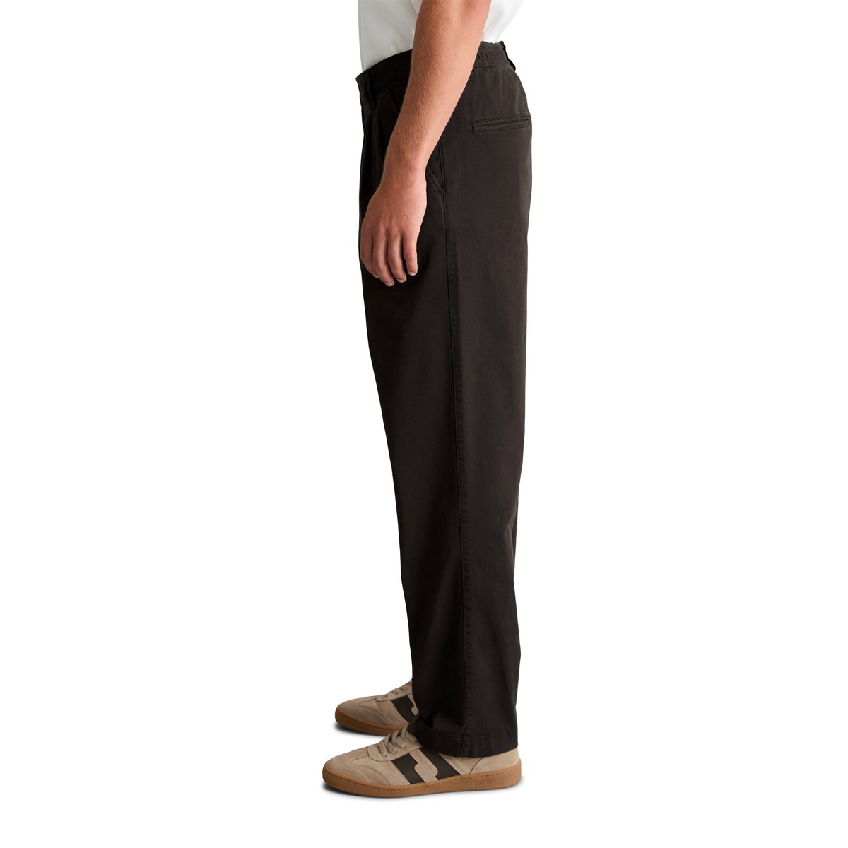 Pantalon modèle Lars à plis larges en sergé de coton bio marron, MARC O’POLO DENIM