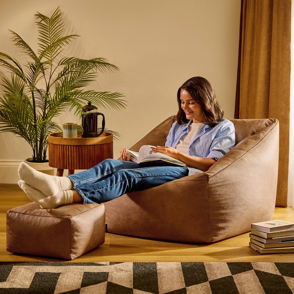 Pouf fauteuil et son repose-pied carré en imitation cuir, végan Oeko-Tex® - NATALIA brun, ICON