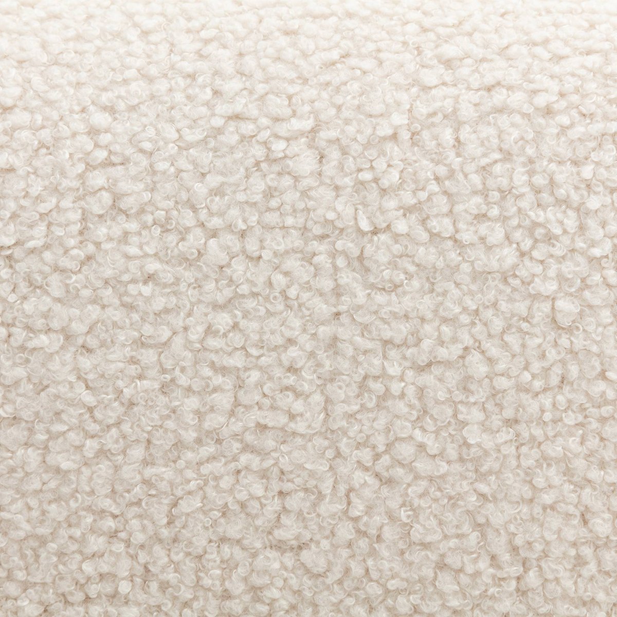 Fauteuil scandinave bois d'hévéa et bouclette ANTOINE crème, SWEEEK