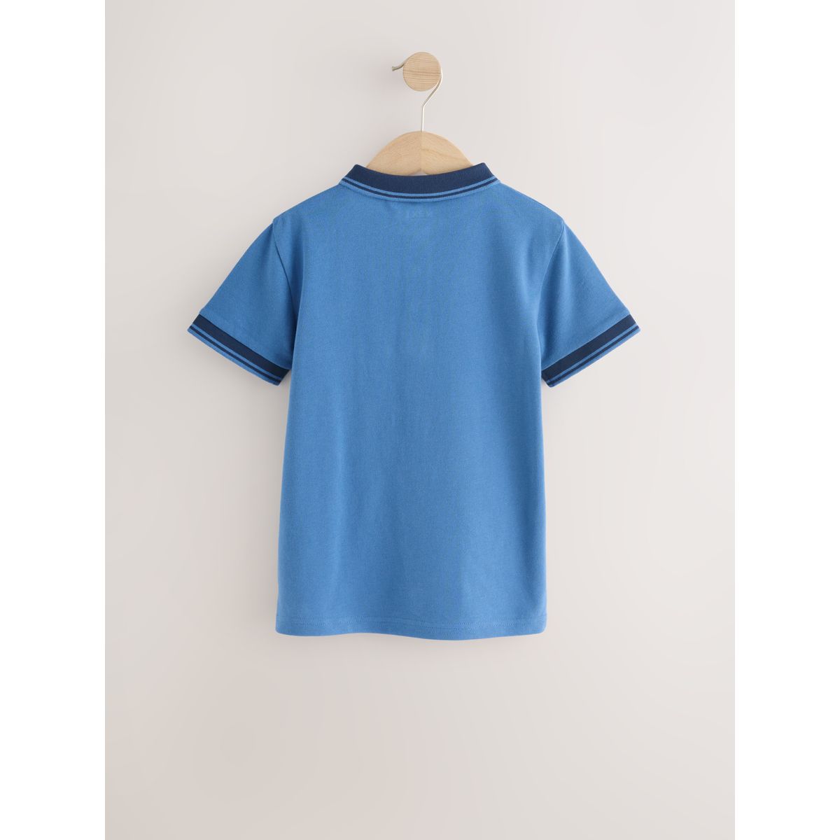 Polo rayé manches courtes avec col à liseré bleu/bleu marine, NEXT