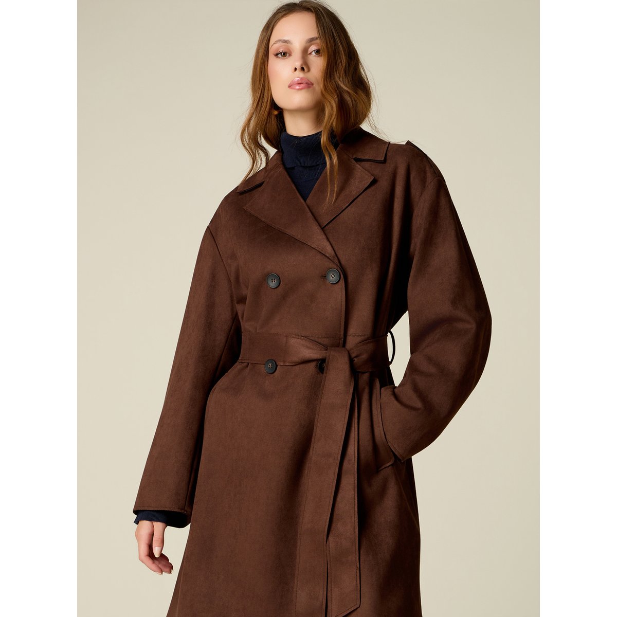 Trench double boutonnage avec ceinture marron, OLTRE