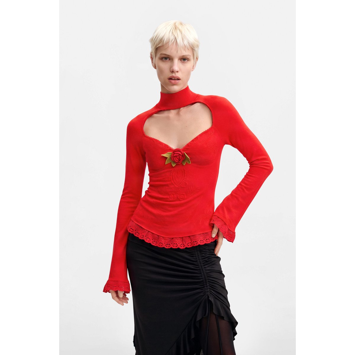 pull jacquard à encolure cœur rouge, DESIGUAL