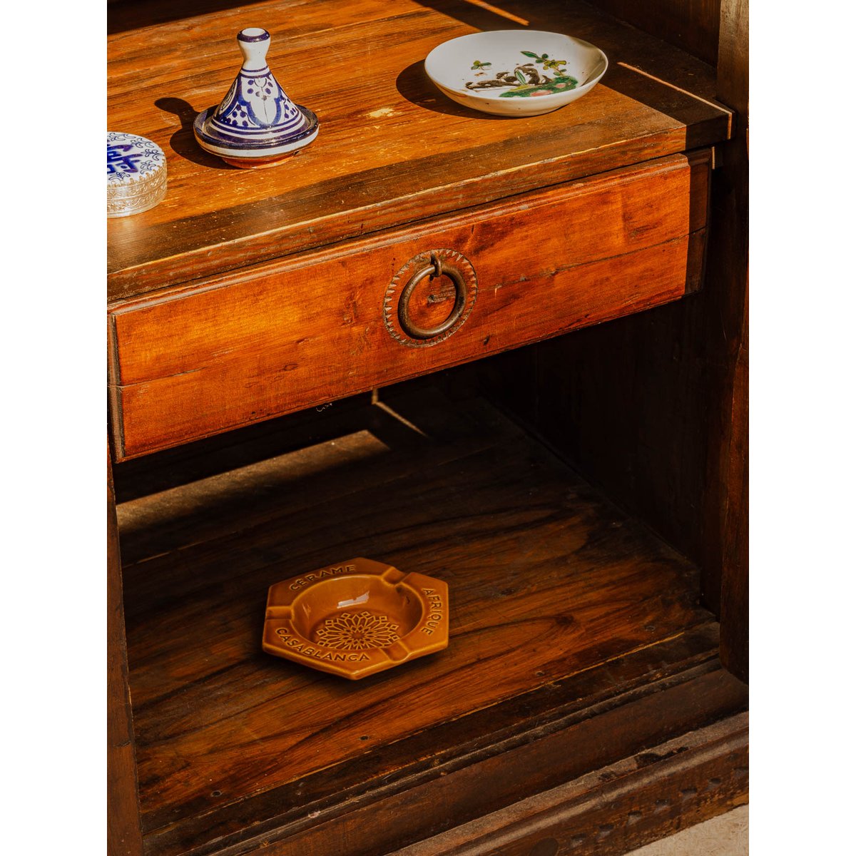 Petit buffet en bois Gilbert N°1779 - Bon état bois foncé, DEBONGOUT