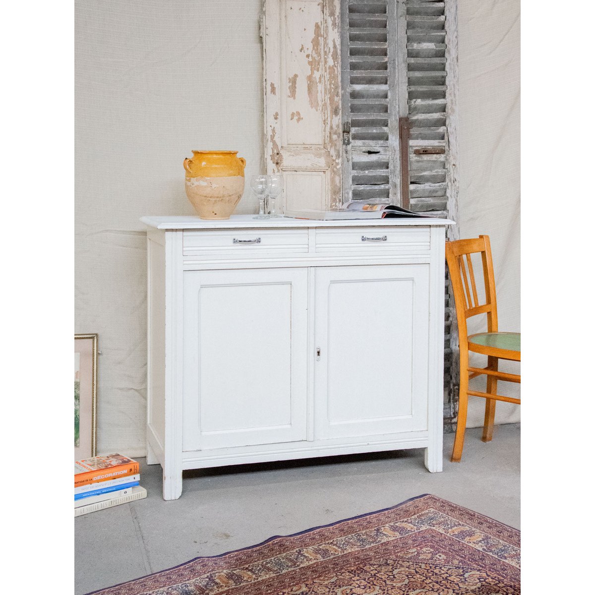 Buffet Parisien en bois Gilbert N°562 - Bon état blanc, DEBONGOUT